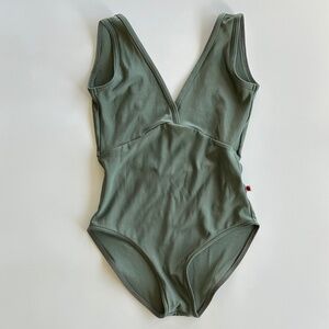 Yumiko Alicia Ballet Leotard Adult Small Excellent Condition